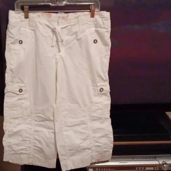 💙🌹 WHITE Bermudas shorts - Picture 13 of 13